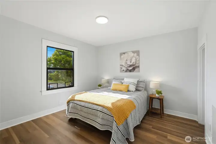 Spacious Main Bedroom with Natural Light Spacious Main Bedroom with Natural Light