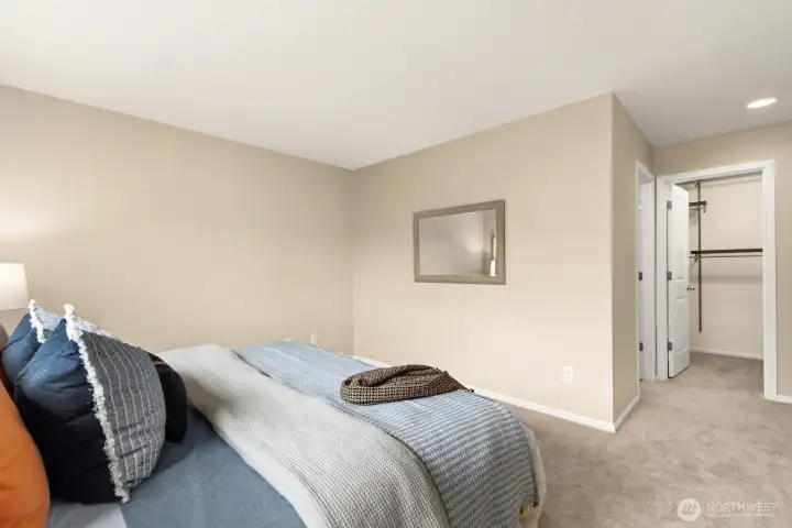 Another view of primary, looking back to closet.