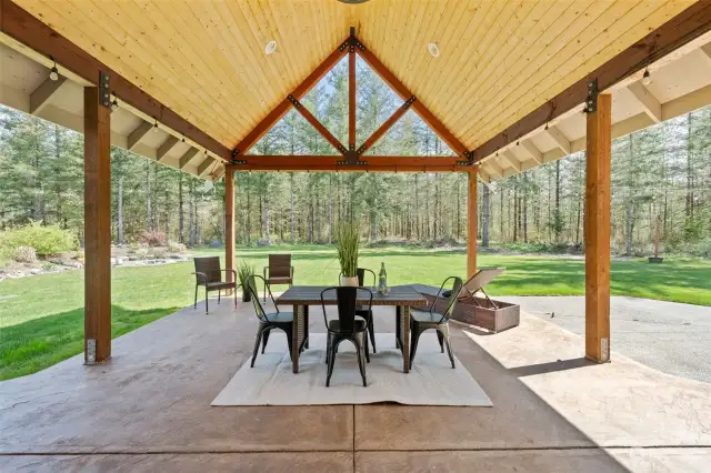 Outdoor covered living!