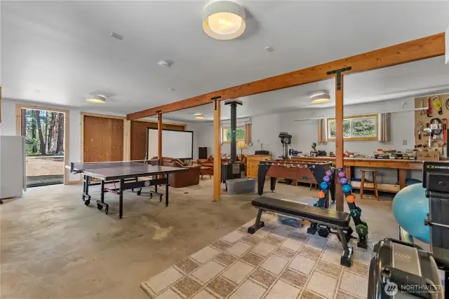 Fun Fun Fun.....perfect Rec room for games & relaxation