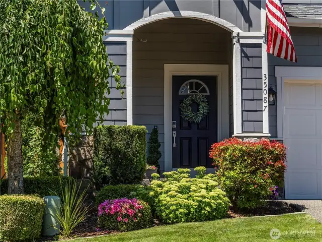 Beautifully maintained yard...