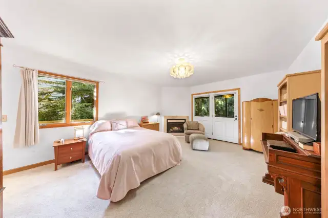 Primary bedroom on the main.