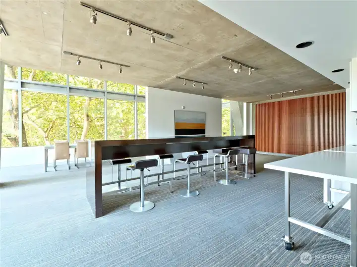 Owners lounge