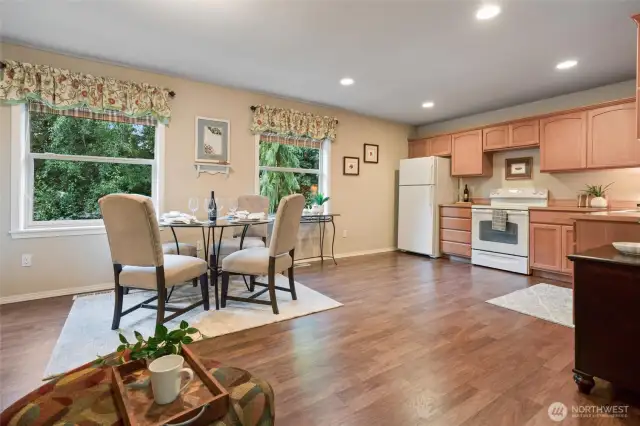ADU fully-equiped kitchen...