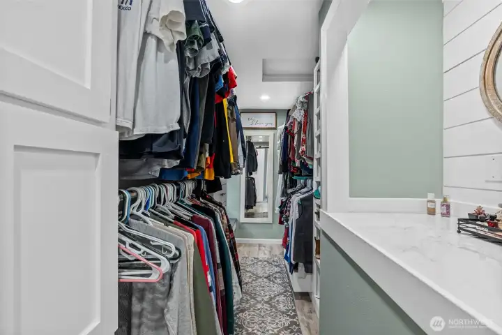 Primary Bedroom Closet