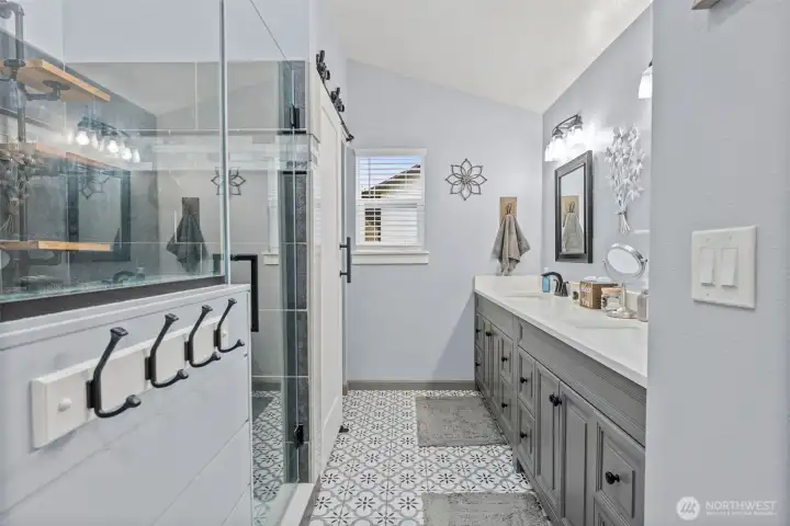 ensuite bath with quartz, double sink countertops