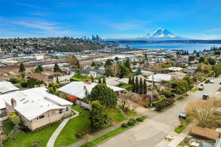 There are also views of downtown and Mt. Rainier from the inside the house too. Check it out...