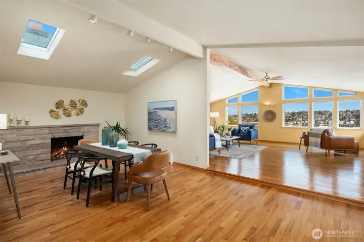 Large open space living areas. Note the skylights, vaulted ceilings, and the large windows on the east side. Check out the views...