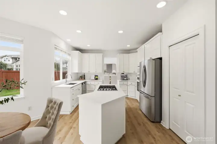 Large center island perfect for entertaining and everyday living