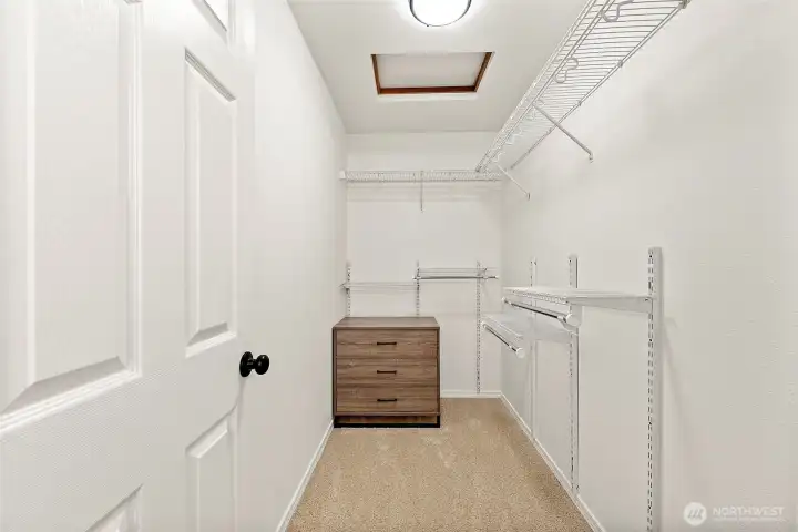 Walk in closet