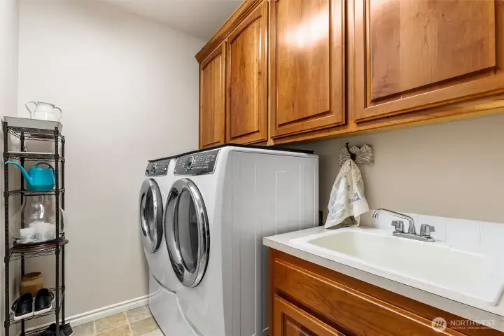 Laundry Room with Plenty of Cabinets