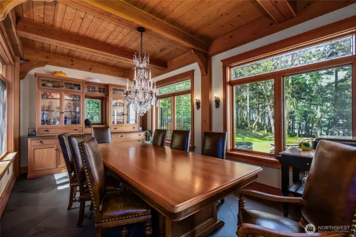 Dining room off kitchen