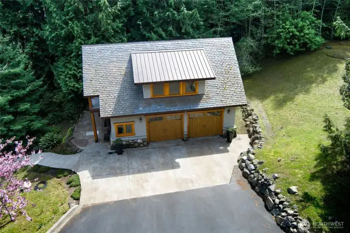 Garage with studio