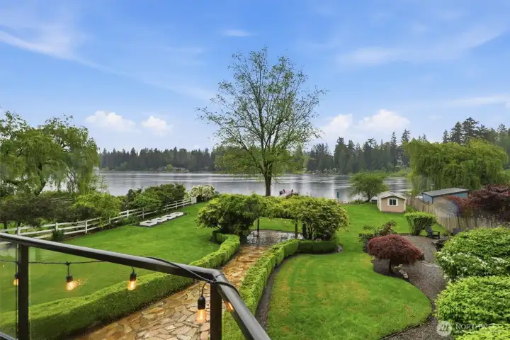 Incredible yard for relaxing or the largest summertime gatherings!