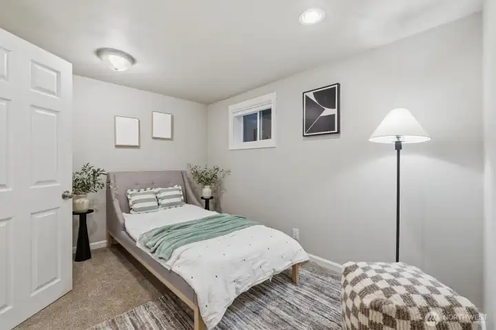 Bedroom/office