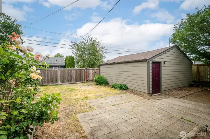 Possible additional parking in backyard