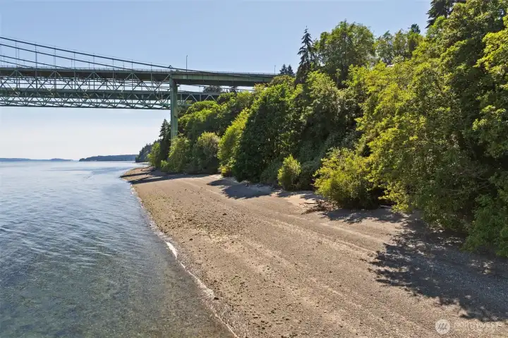 Beach access via a private community trail