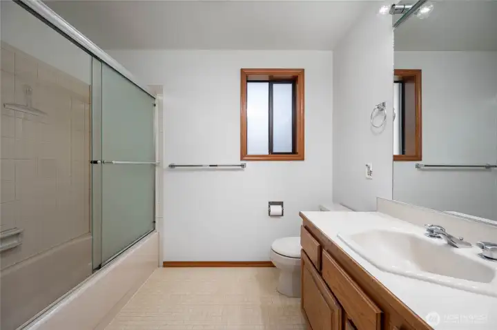 Full bath