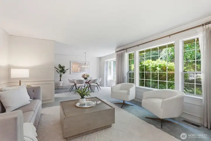 Living room with lots of options for relaxing