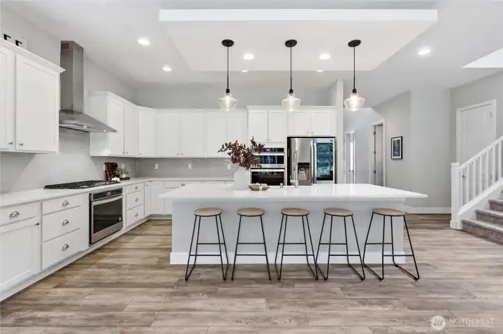 Dream kitchen, huge island, ample storage. Dream kitchen, huge island, ample storage.