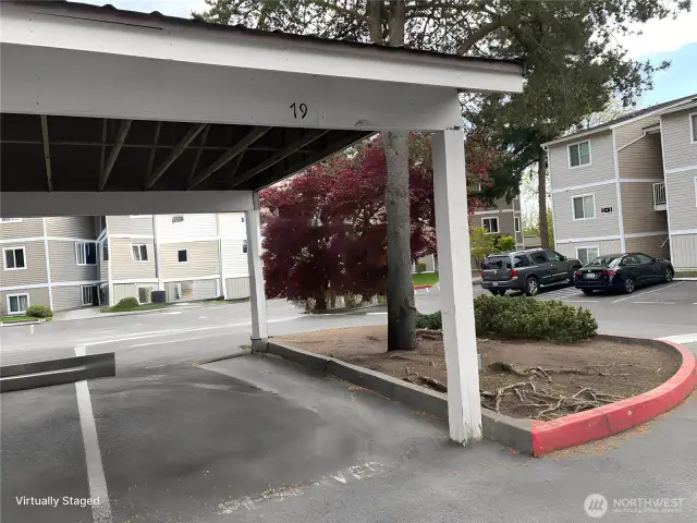 Carport + ! uncovered spot
