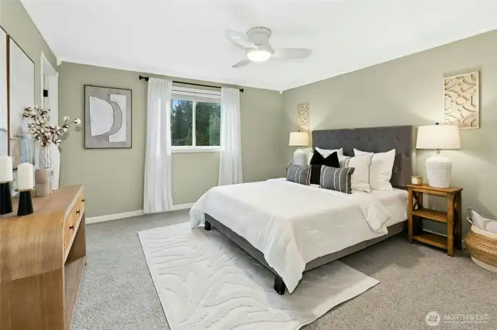Large primary ensuite bedroom