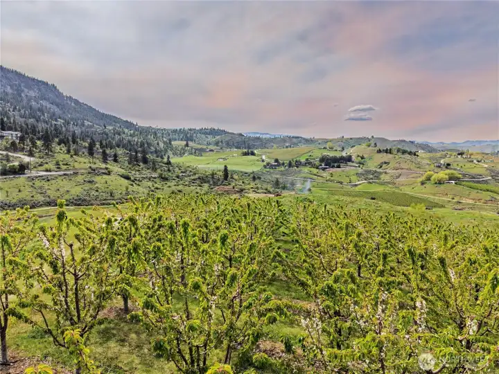 Beautiful panoramic views to the West