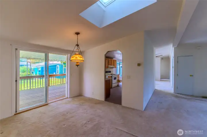 Dining to kitchen entry