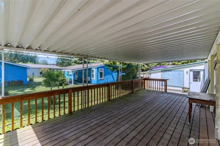 Large covered back deck