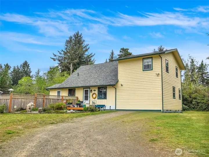 Centrally located beach home