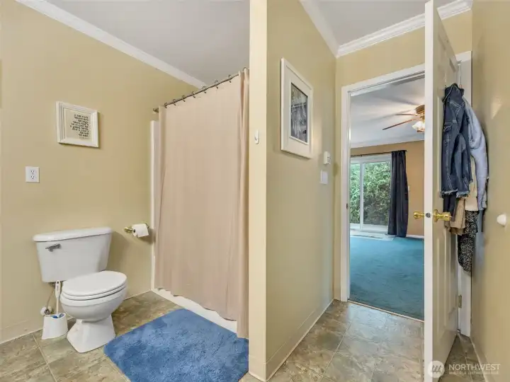Primary bath