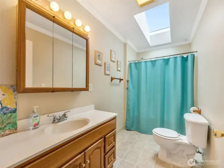 Upstairs full bath