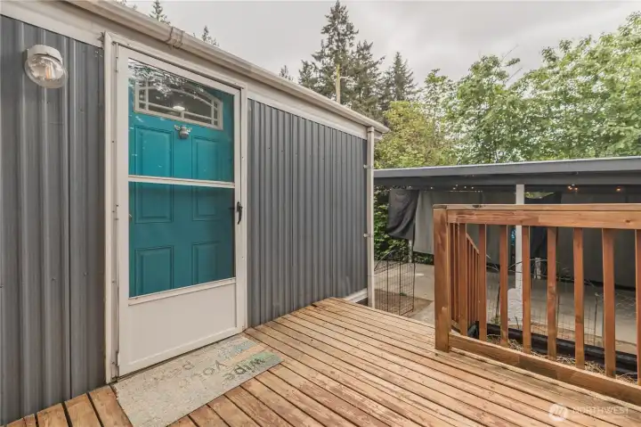 Front Entry & Cedar Deck
