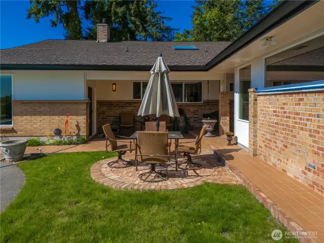 Perfect area to entertain your summer guests