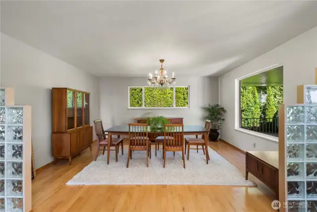 Large dining are that could easily convert to a home office or extra living space.