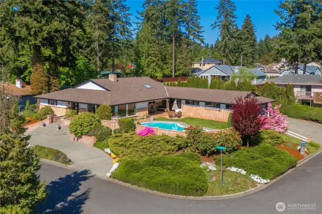 Relax and entertain by your private pool w/ fresh exterior paint and light fixtures