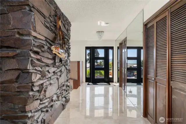 Large and welcoming front entry show cases the valley views!