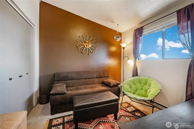 2nd Bedroom/Office