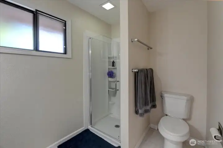 One end of primary bath.