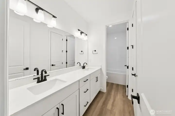 Actual home - Full bathroom 2nd floor