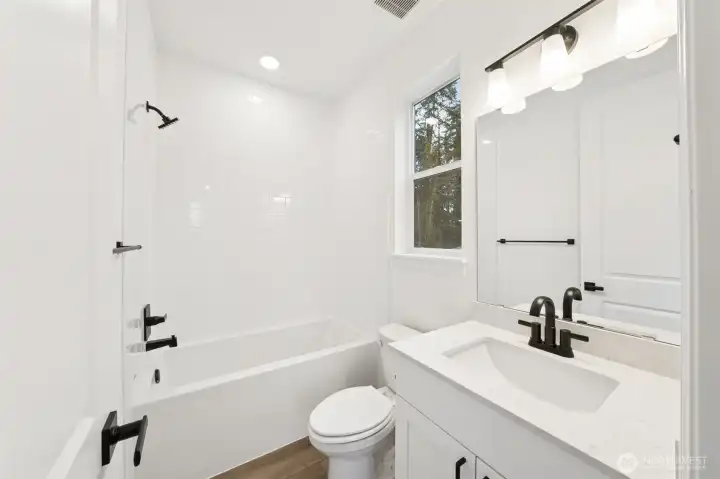 Actual home -  Bedroom 2 - Ensuite full bathroom