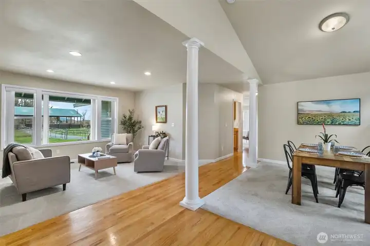 Oak Hardwoods throughout the main traffic areas