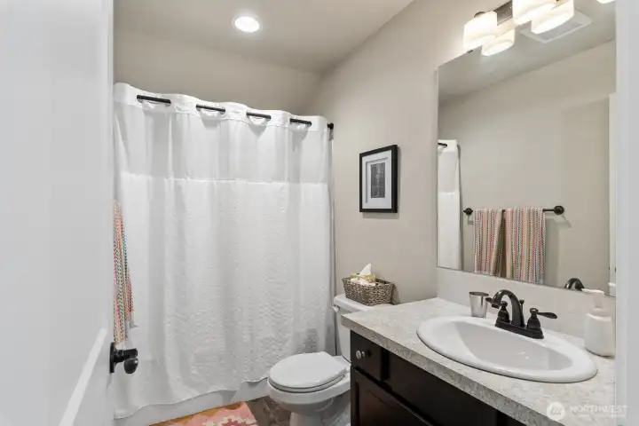 Upper full bathroom