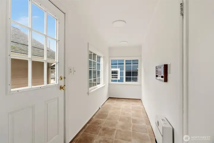 Bonus Area on Main Floor