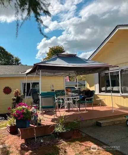 Dreaming of summertime and enjoying the deck.