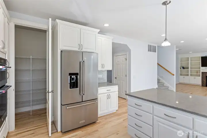 Walk-in pantry