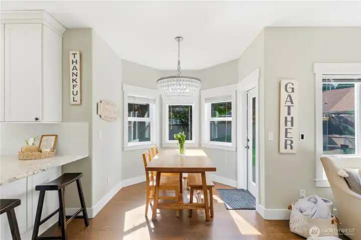 The eating nook is perfect for casual weeknight dinners, with direct access to an incredible backyard oasis.