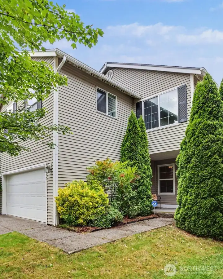 Welcome to this spacious 2,179 sq ft home featuring newer roof and solar panels.
