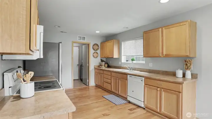 All appliances stay with the home.