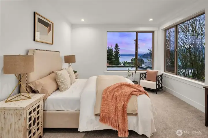 Additional bedroom